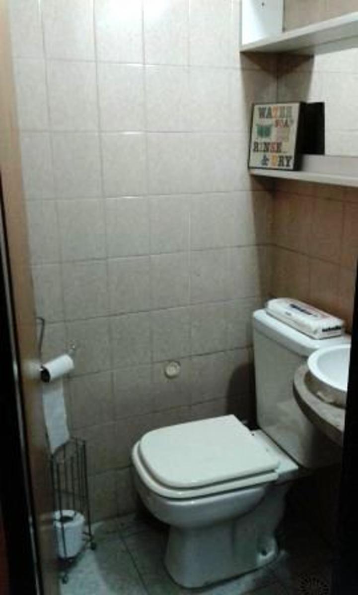 DUPLEX EN ESQUINA - A METROS DE AV RIVADAVIA VENTA DIRECTA