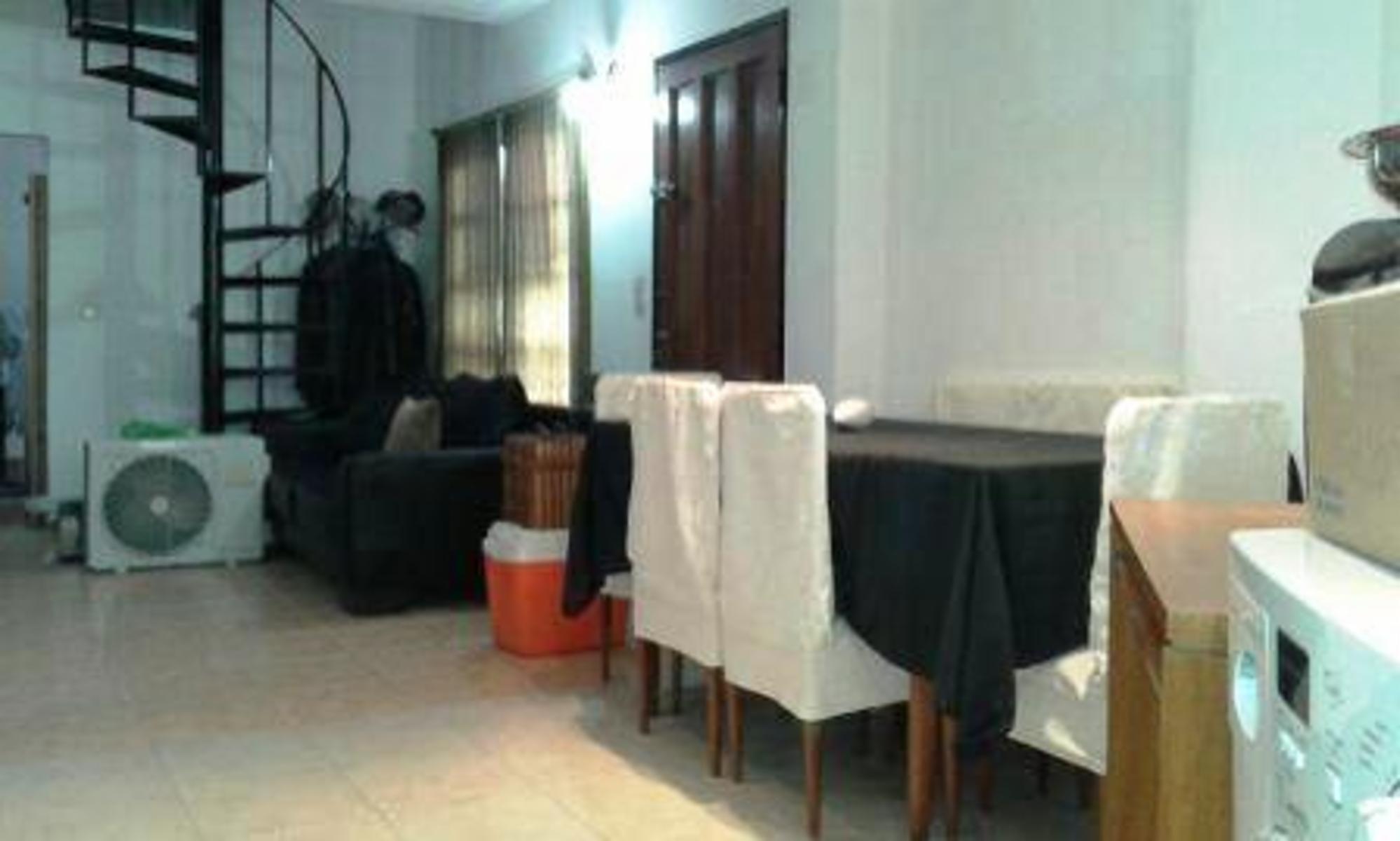 DUPLEX EN ESQUINA - A METROS DE AV RIVADAVIA VENTA DIRECTA — foto 4