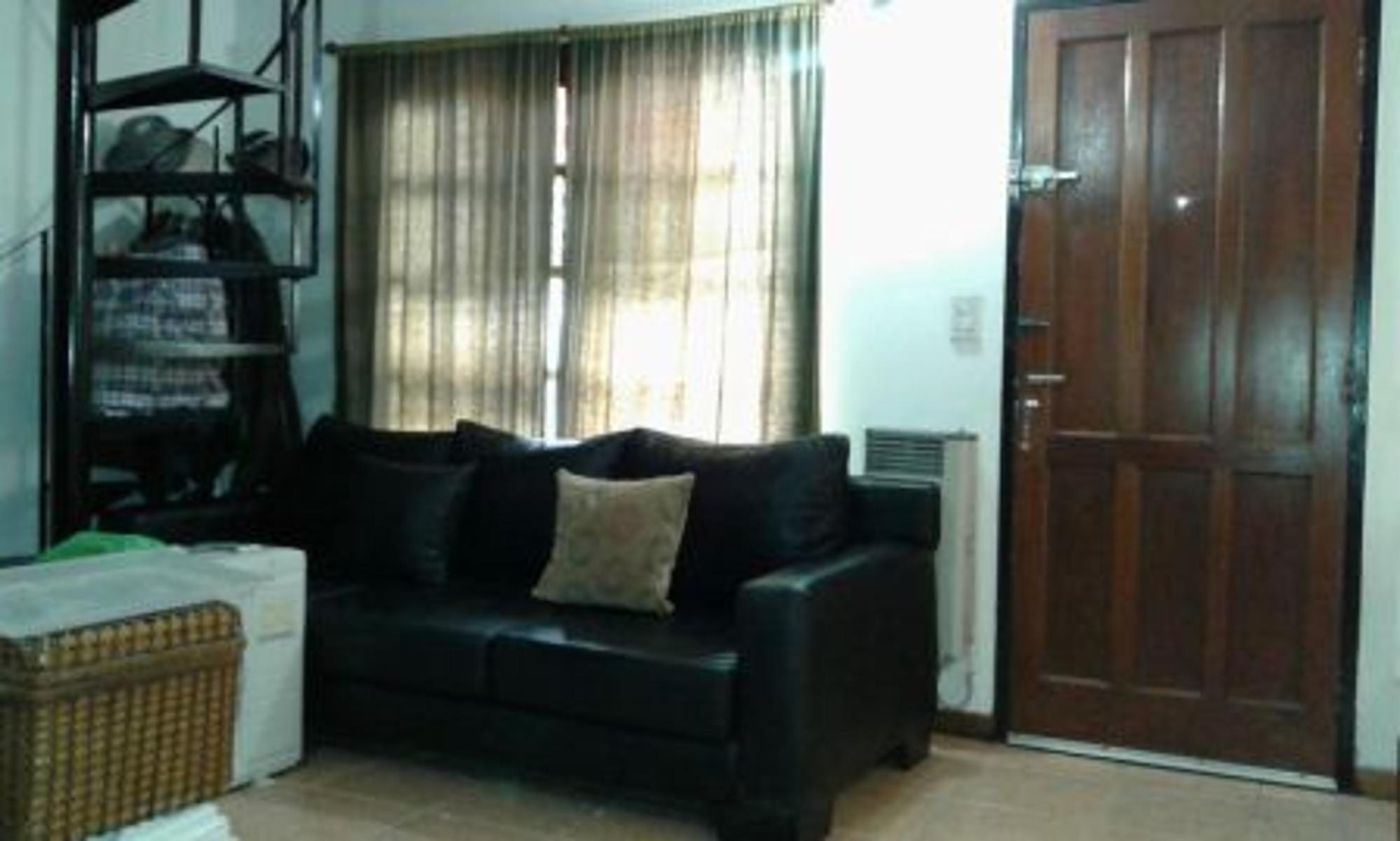 DUPLEX EN ESQUINA - A METROS DE AV RIVADAVIA VENTA DIRECTA — foto 5