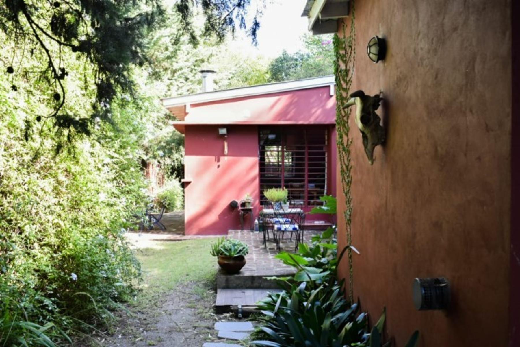 HERMOSA CASA CENTRICA EN MERLO SOBRE LOTE DE 10 X 48 CON DETALLES DE CATEGORIA — foto 12