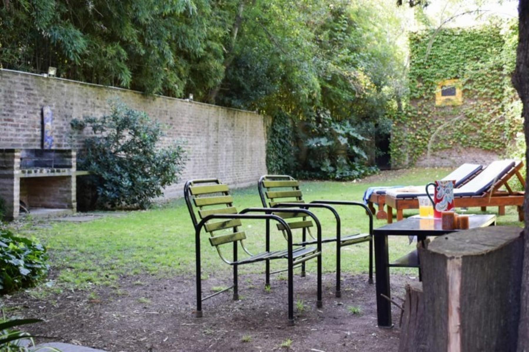 HERMOSA CASA CENTRICA EN MERLO SOBRE LOTE DE 10 X 48 CON DETALLES DE CATEGORIA — foto 13