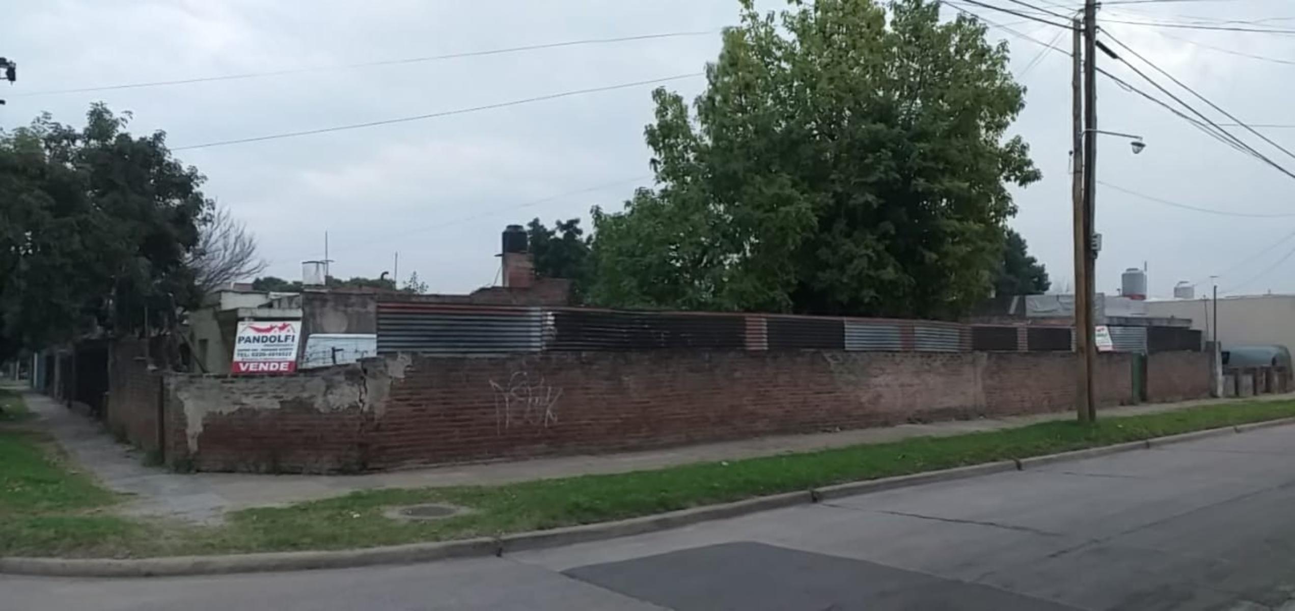 LOTE SOBRE HEROES DE FOURNIER Y RAWSON ES ESQUINA 19,50 METROS X 10 METROS CON ESCRITURA HAY OTRO LOTE LINDERO DISPONIBLE DE 10 METROS X 20 METROS SE VENDEN JUNTOS O POR SEPARADO — foto 6