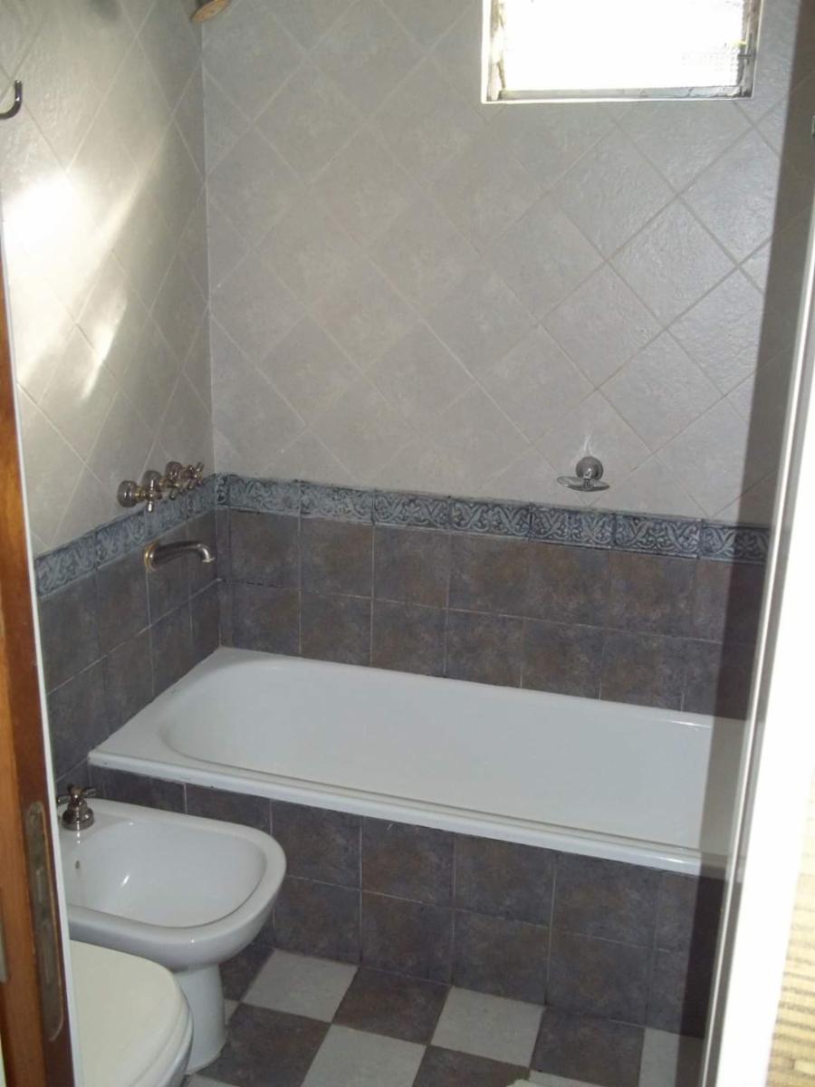 LINDA CASA AMERICANA EN MARIANO ACOSTA MUY BUENA UBICACION A METROS DE RUTA 200 — foto 9