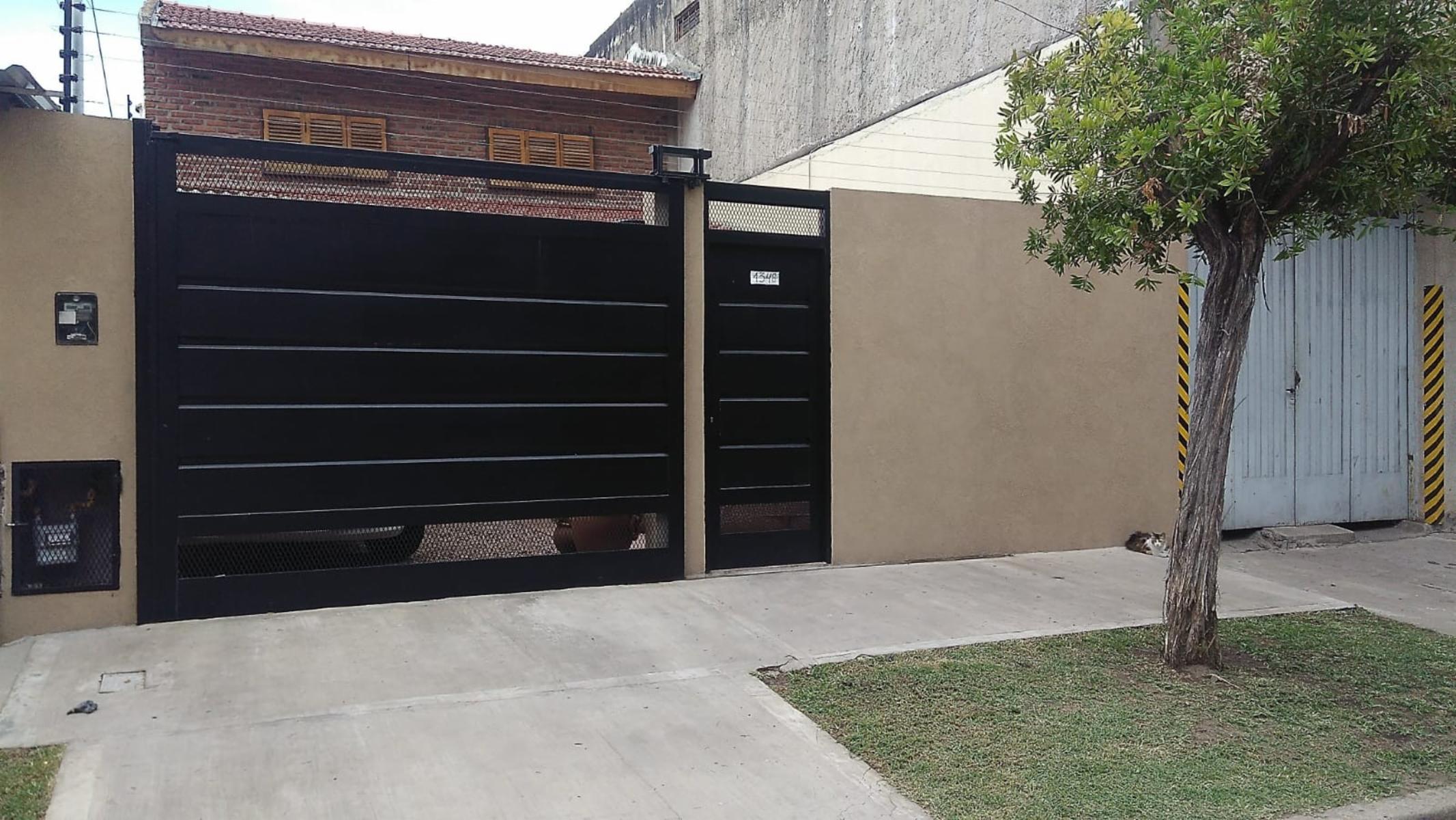 Casa en venta en Aldo Bonzi