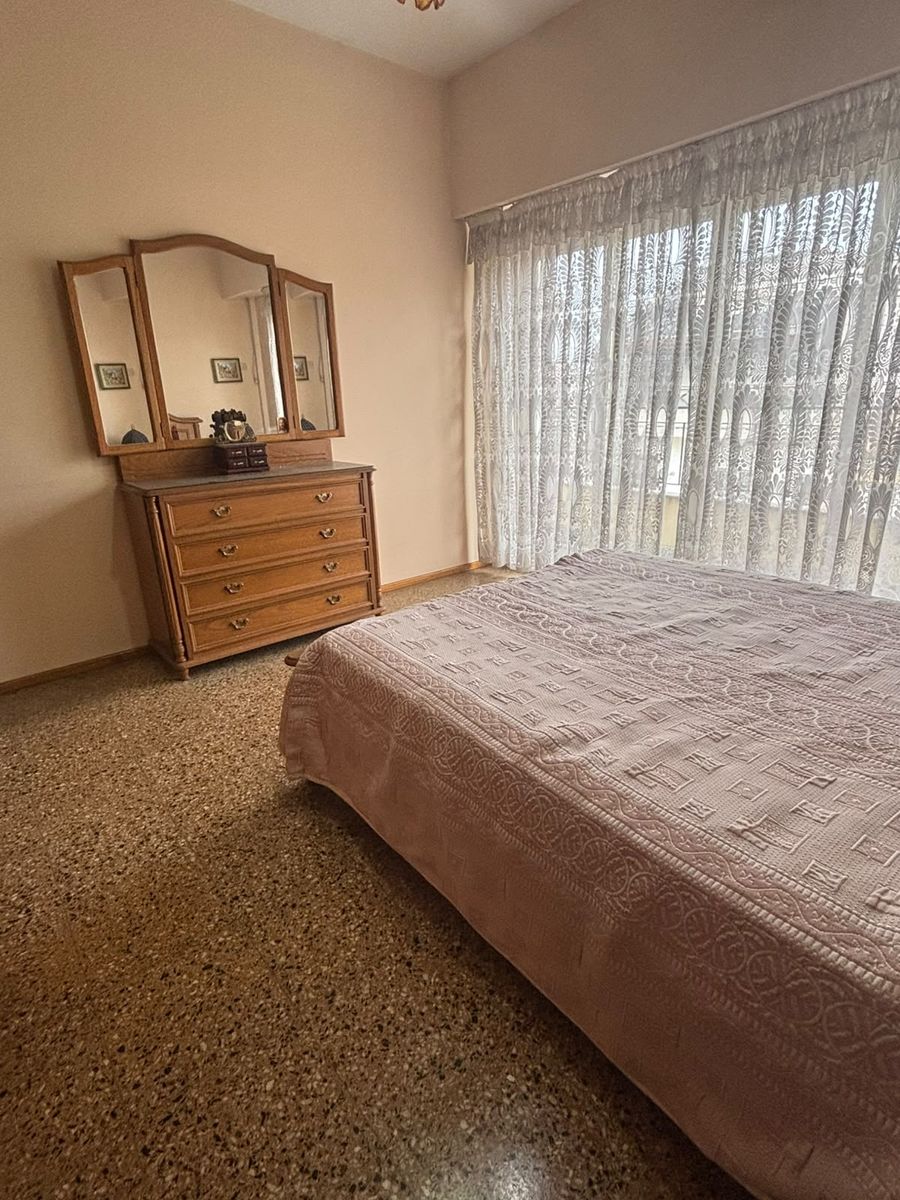 Casa con Local en Venta en Aldo Bonzi - 11