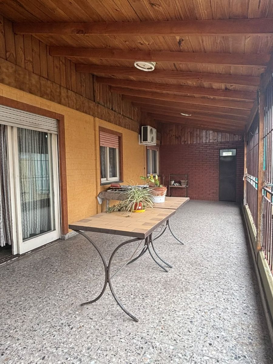 Casa con Local en Venta en Aldo Bonzi - 15