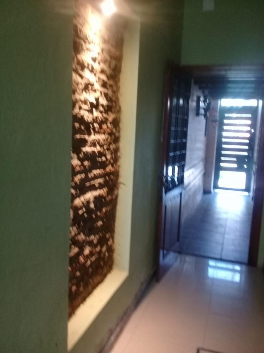 EXCELENTE PROPIEDAD 5 AMBIENTES EN EL CORAZON DE PALOMAR — foto 3