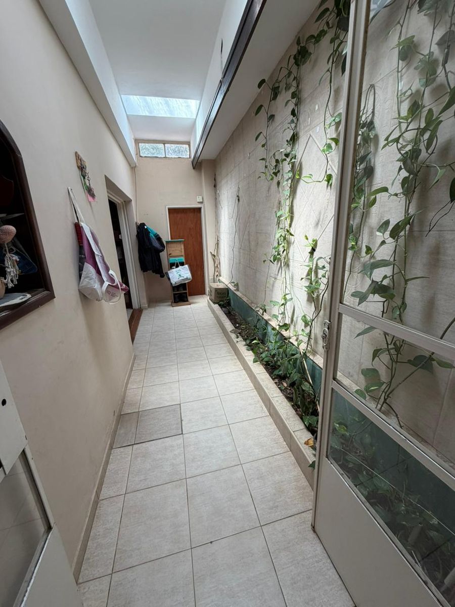 EXCELENTE CASA DE 3 DORMITORIOS EN VENTA BARRIO BANDA NORTE - 5