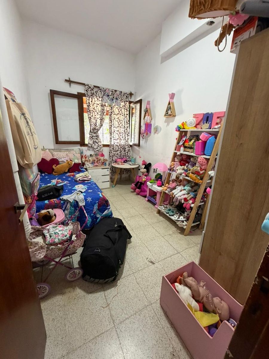 EXCELENTE CASA DE 3 DORMITORIOS EN VENTA BARRIO BANDA NORTE - 6
