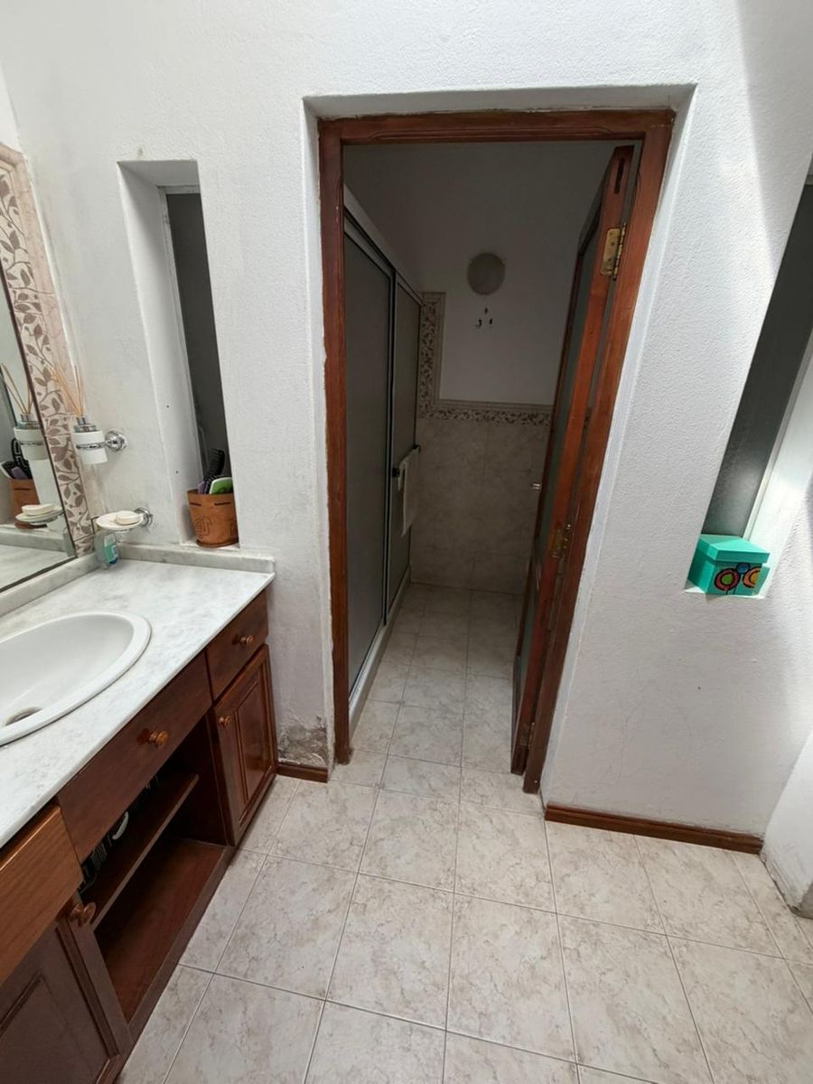 EXCELENTE CASA DE 3 DORMITORIOS EN VENTA BARRIO BANDA NORTE - 8