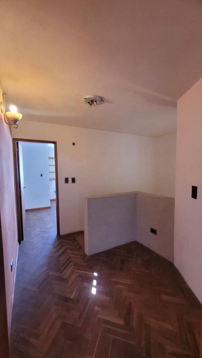 CASA EN VENTA DE DOS PLANTAS EN BANDA NORTE - 2