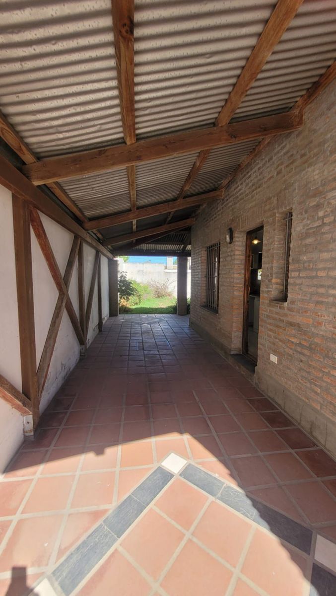 CASA EN VENTA DE DOS PLANTAS EN BANDA NORTE - 5