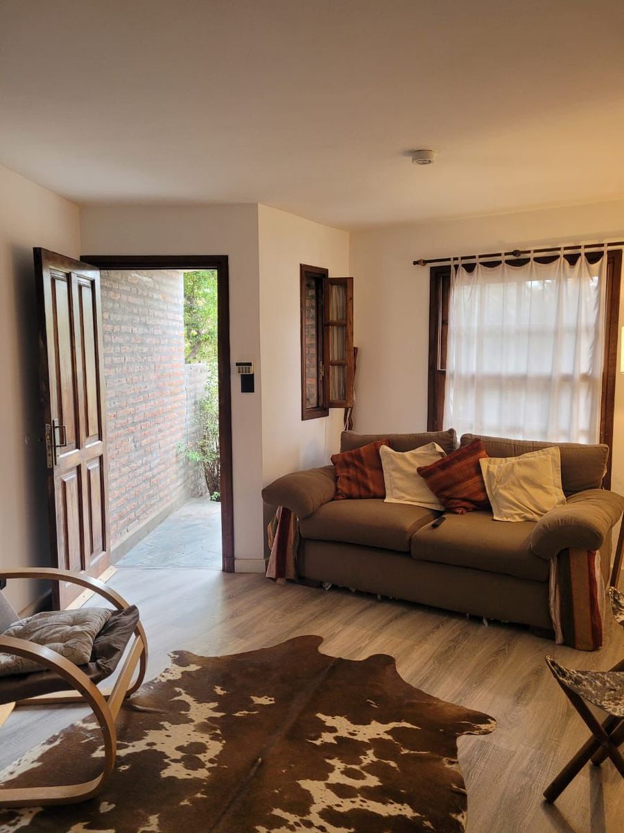 CASA EN VENTA DE DOS PLANTAS EN BANDA NORTE - 12