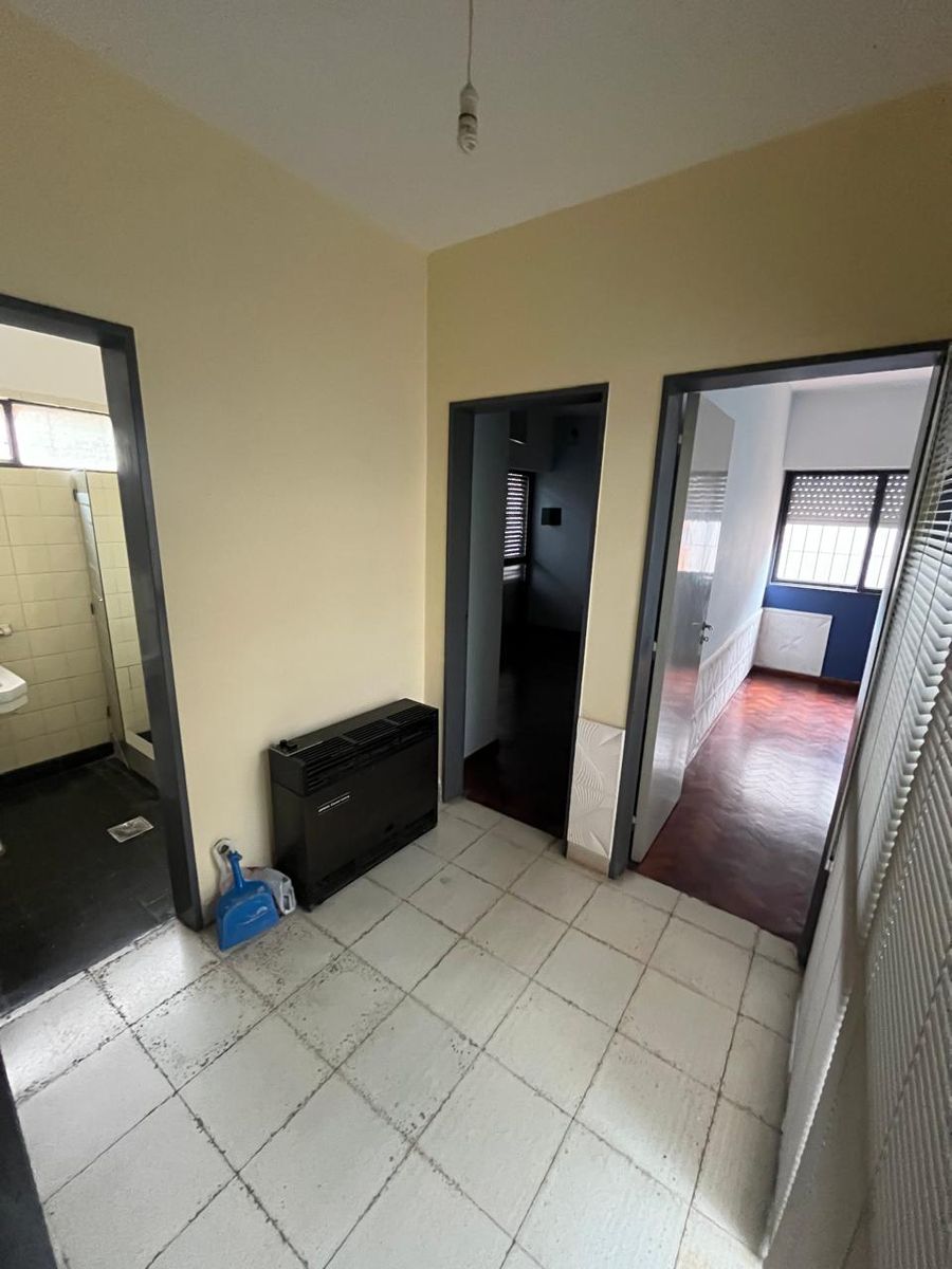 CASA EN VENTA DE 3 DORMITORIOS ZONA ABILENE - 6