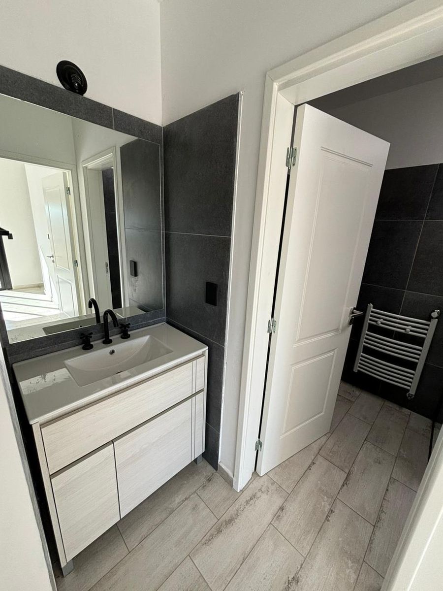 EXCELENTE DUPLEX EN BARRIO FORESTA — foto 7