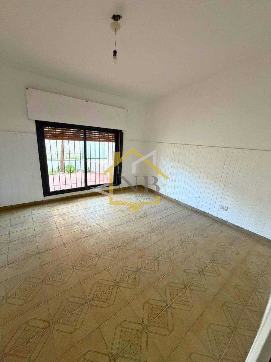 CASA DE 3 DORMITORIOS EN ALQUILER EN CALLE GENERAL BUSTOS 700 - 4