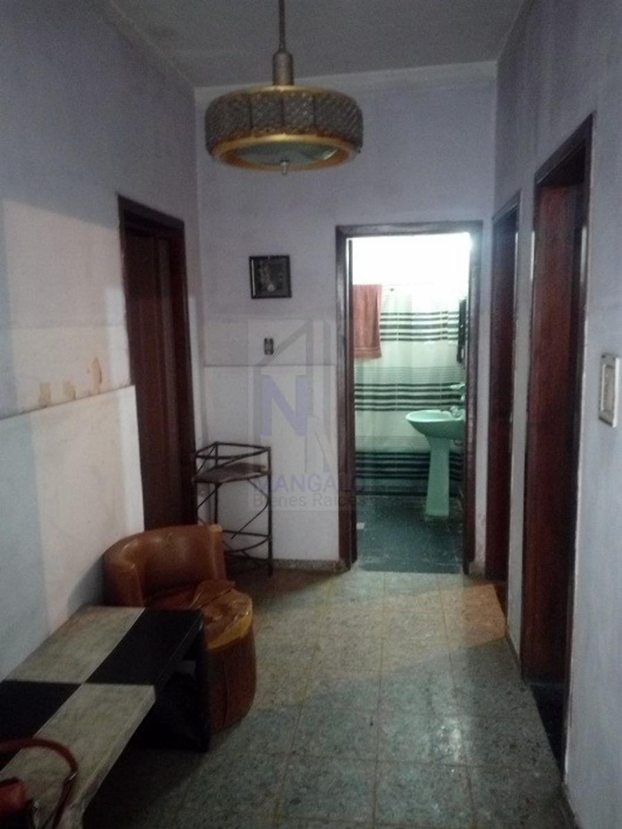 CASA EN QUILMES 4 AMBIENTES CON TERRENO