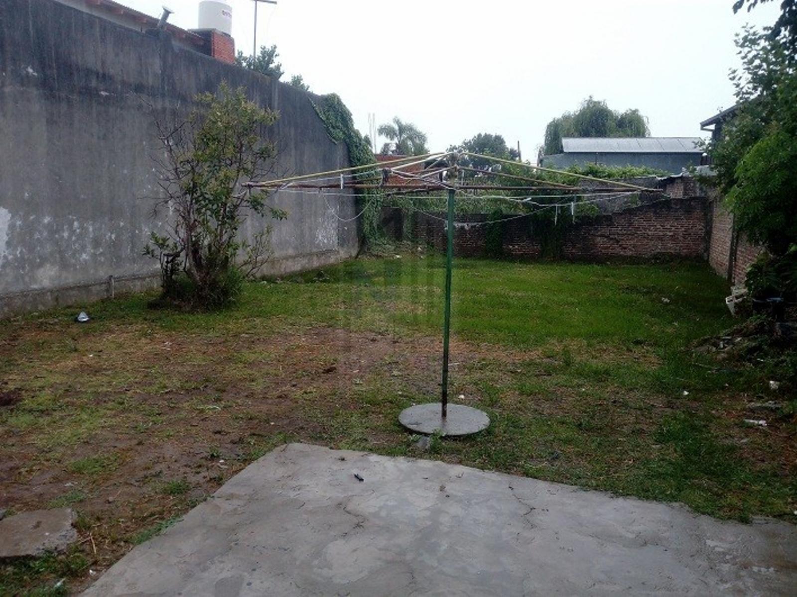CASA EN QUILMES 4 AMBIENTES CON TERRENO — foto 9