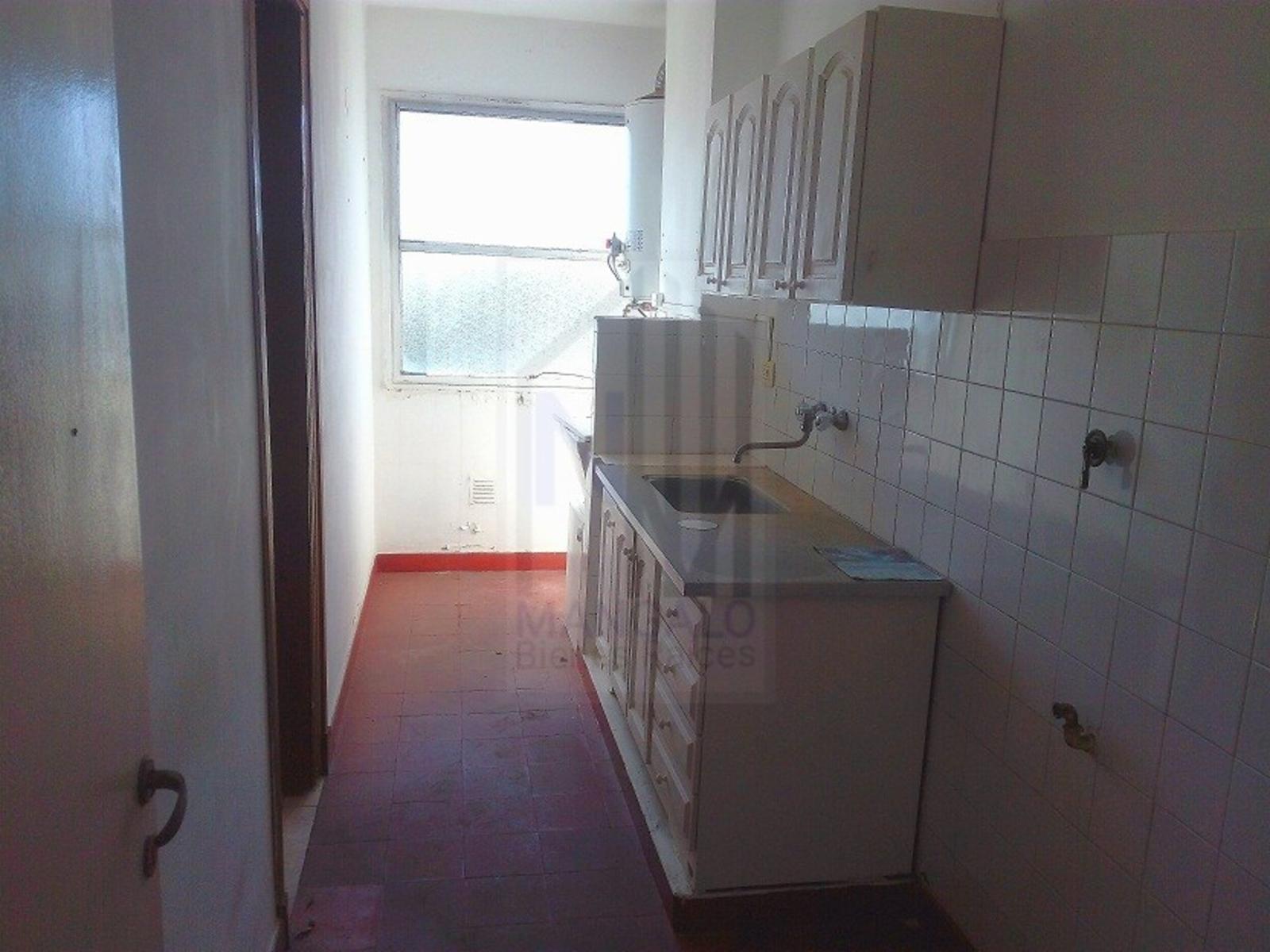 DEPARTAMENTO 3 AMBIENTES CON COCHERA BERAZATEGUI — foto 5