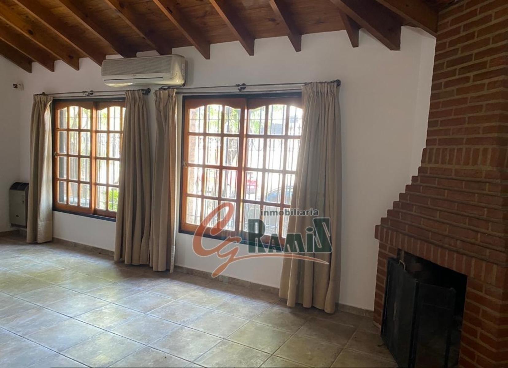 impecable chalet en venta esquina Virgen de la Guardia y Paisandu Ituzaingo Norte — foto 12