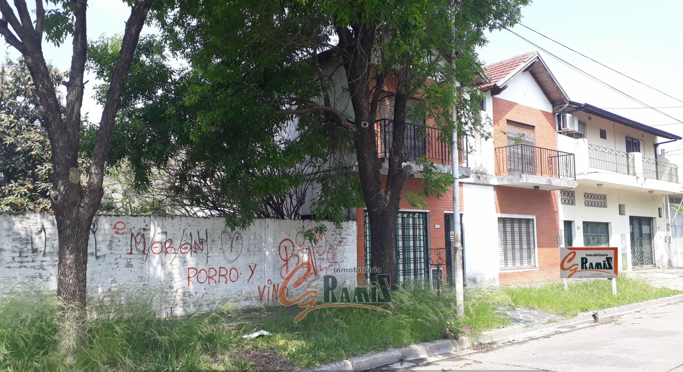 Casa En Venta a remodelar mas lote esquina, Los Indios Y Munilla, Castelar — foto 2