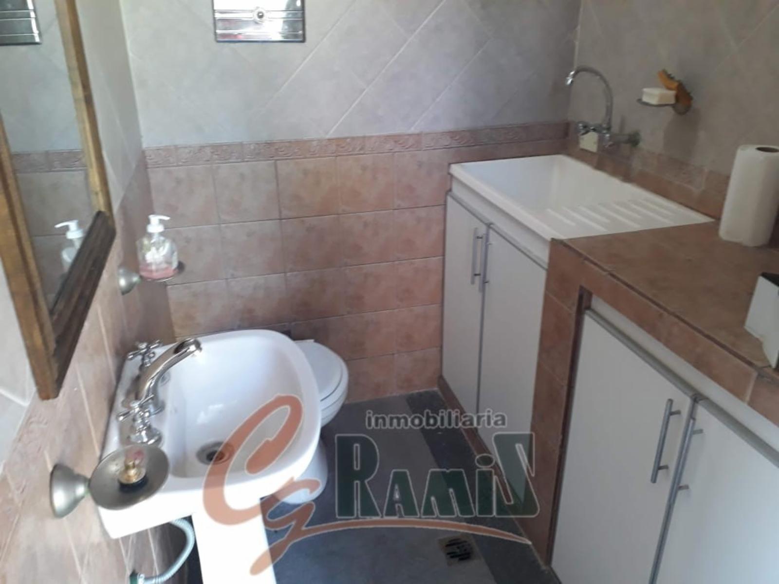 impecable Chalet En Venta, Otero 400 Ituzaingo. — foto 11
