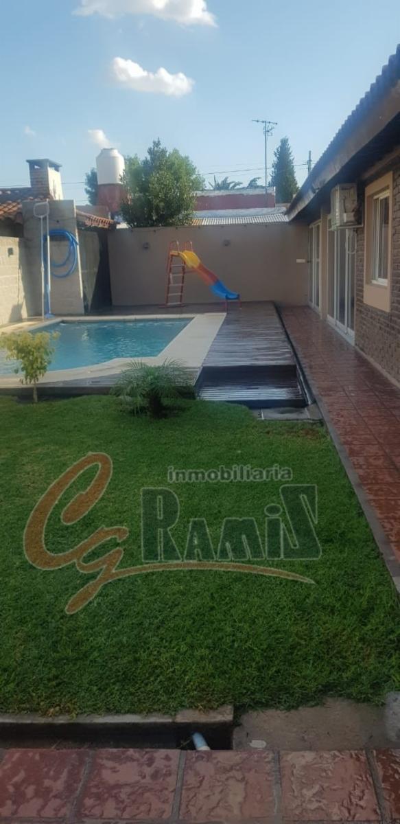impecable Chalet En Venta, Otero 400 Ituzaingo. — foto 14