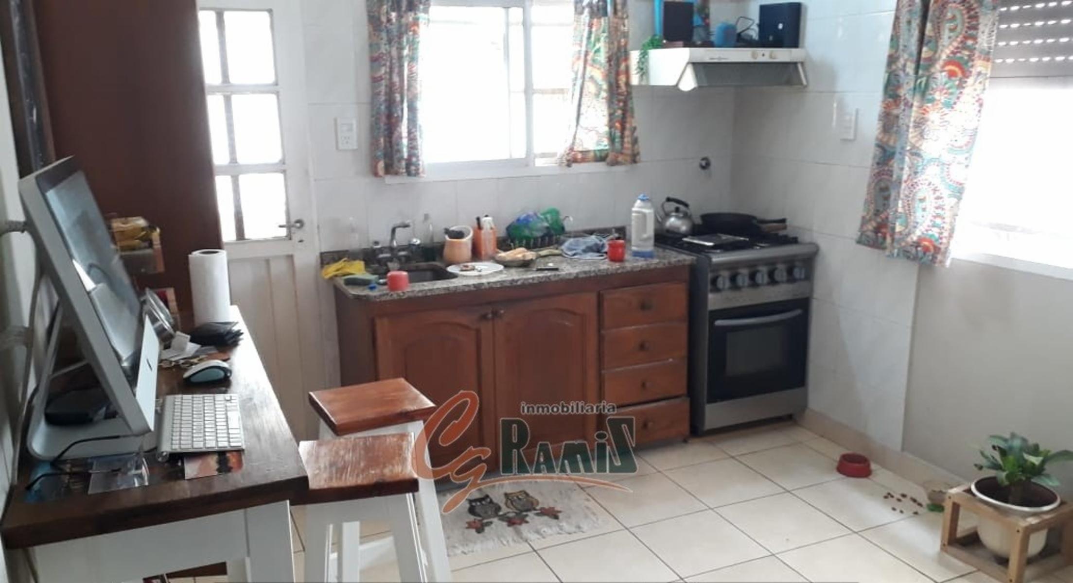 Casa En Venta Lote 350m2, Badaracco 600 ituzaingó — foto 3