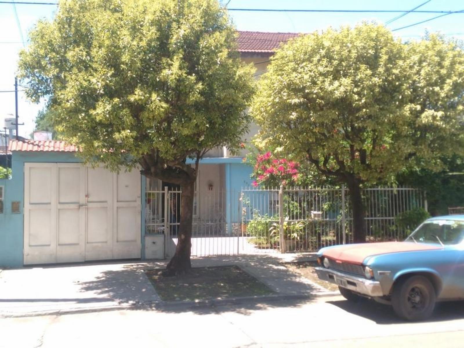 Casa Y Departamento En Venta, Badaracco 300 Ituzaingó