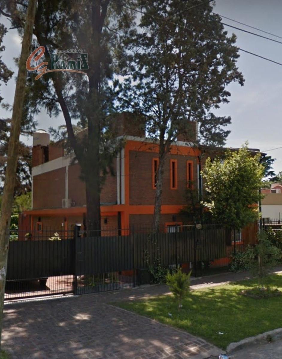 Casa Chalet En Venta Oribe 800, Ituzaingo