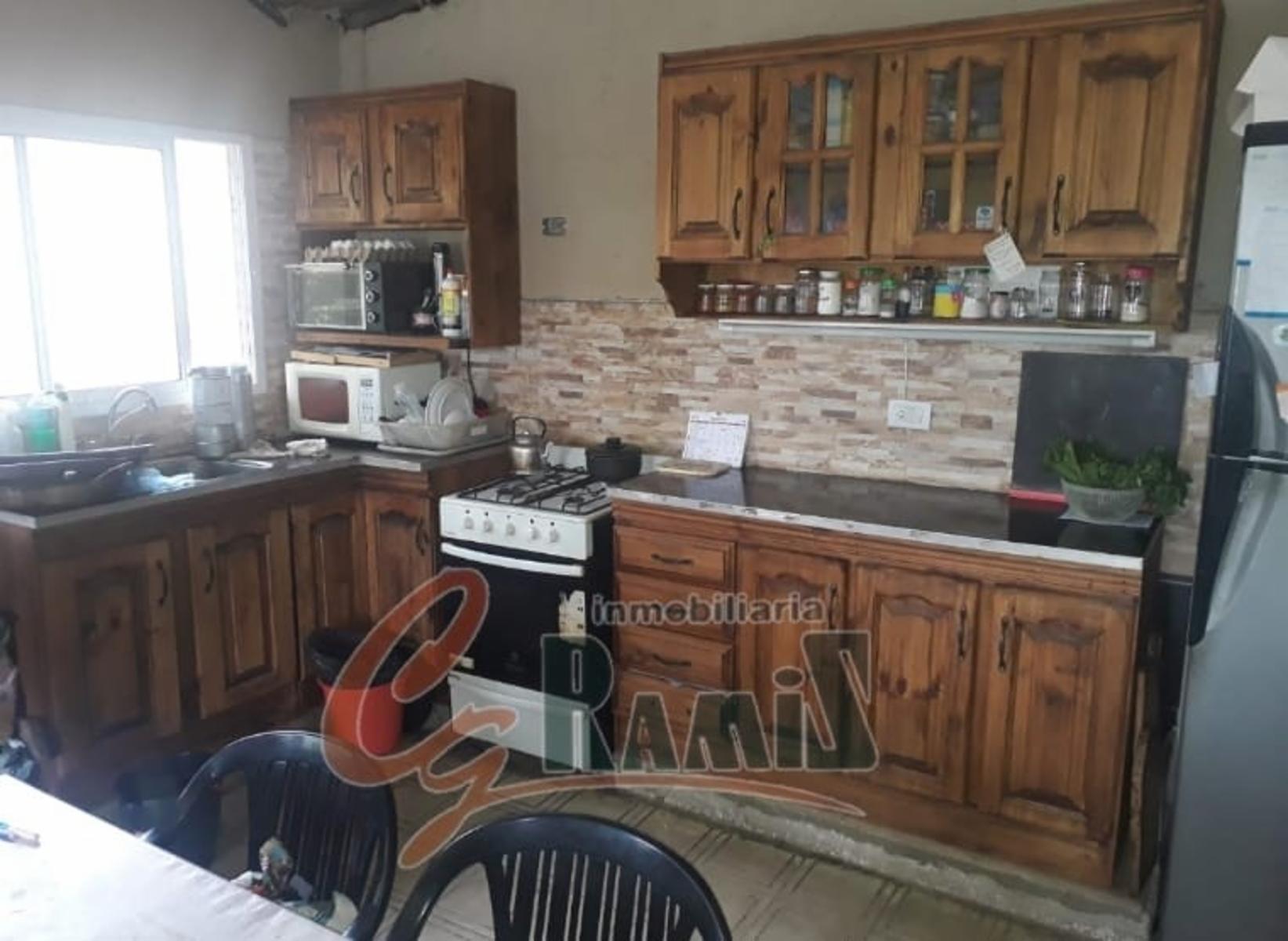 Casa + Departamento En Venta Saldan 1400 Ituzaingo — foto 2