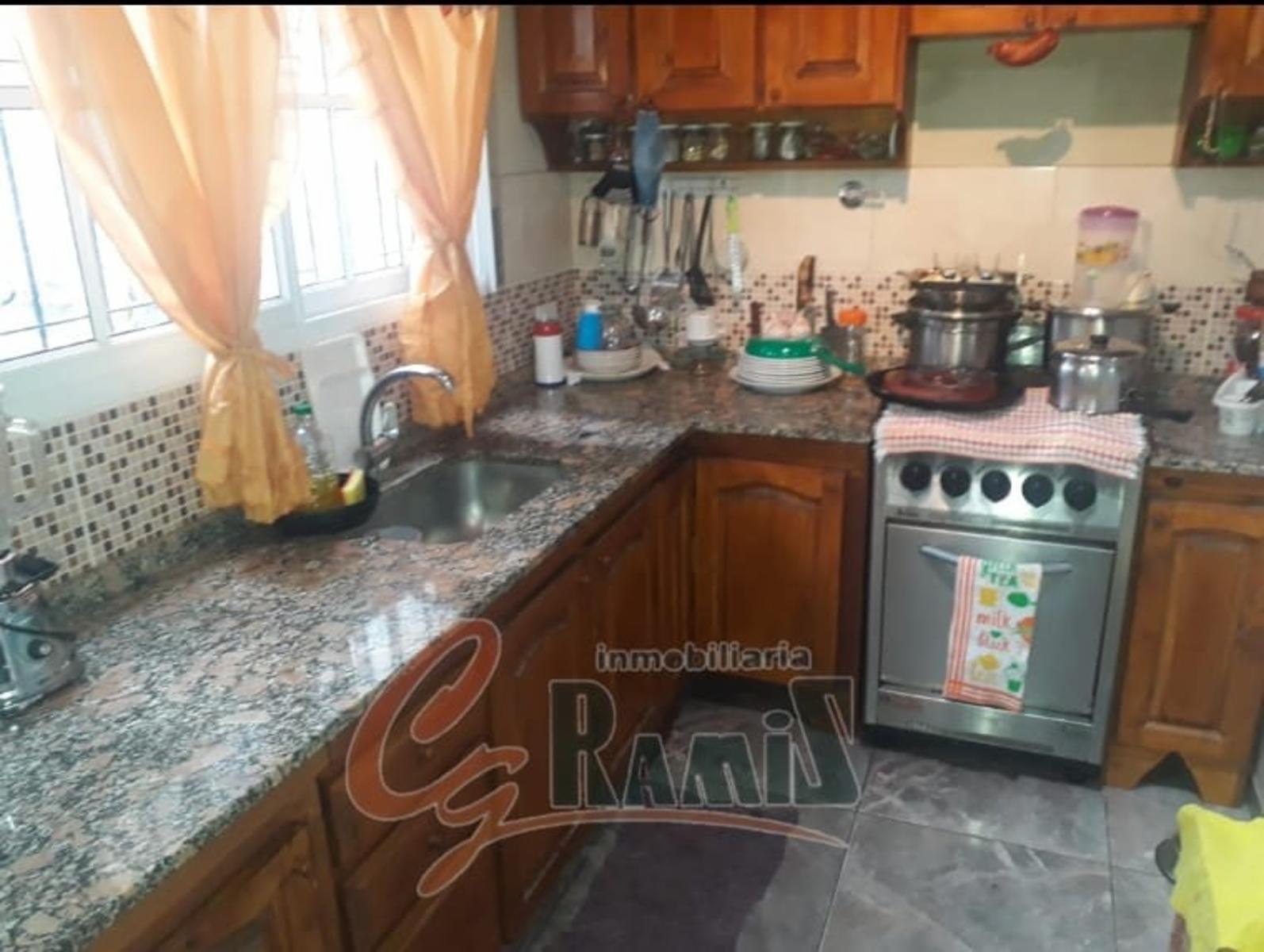 Casa + Departamento En Venta Saldan 1400 Ituzaingo — foto 7