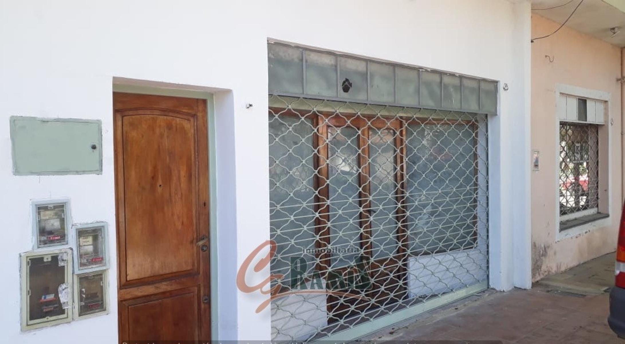 Local En Venta, Defilippi 1300 Ituzaingo.