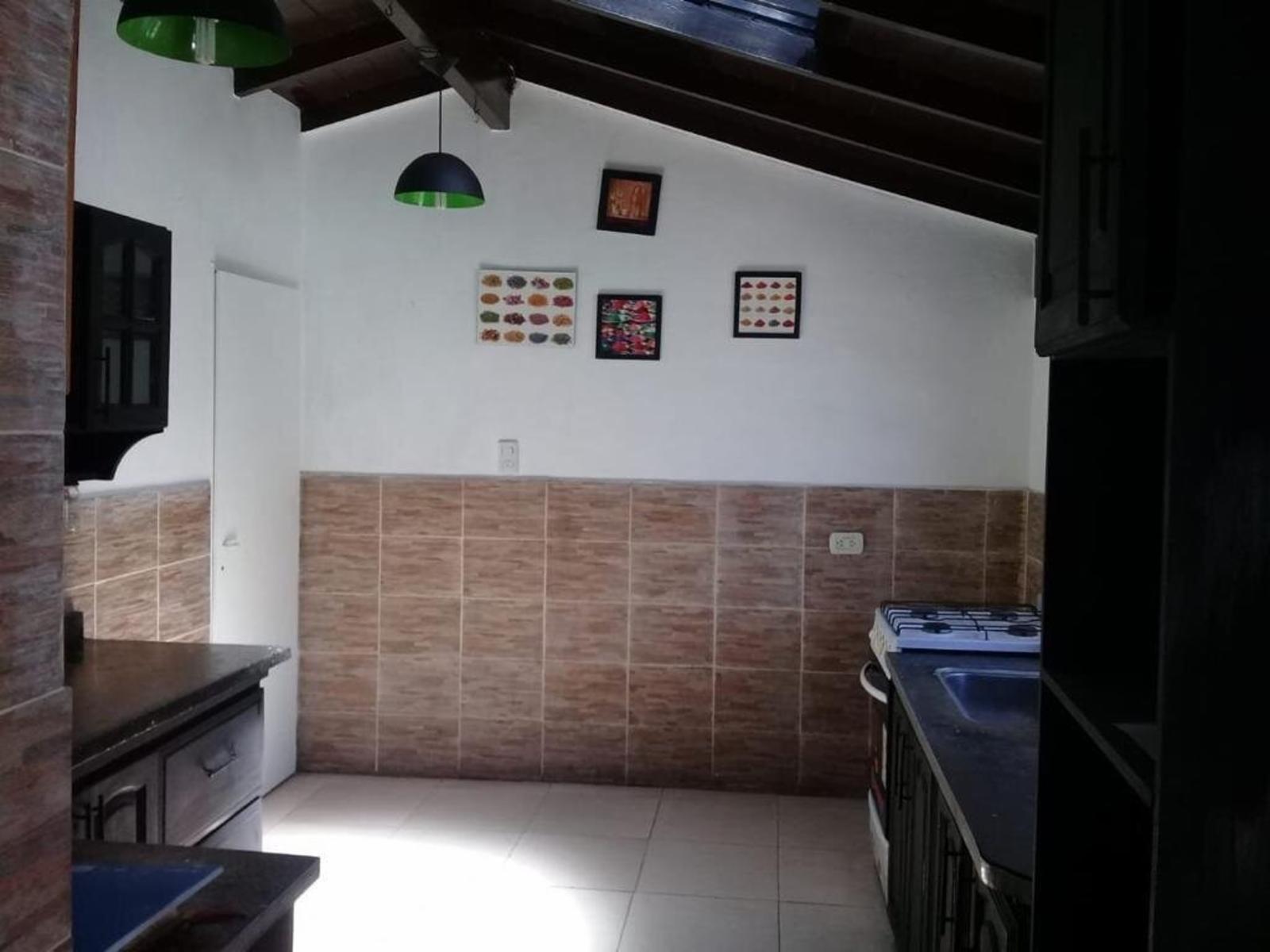 Casa Chalet EN VENTA, Rangugni 2800, Ituzaingó. Escucha oferta — foto 4