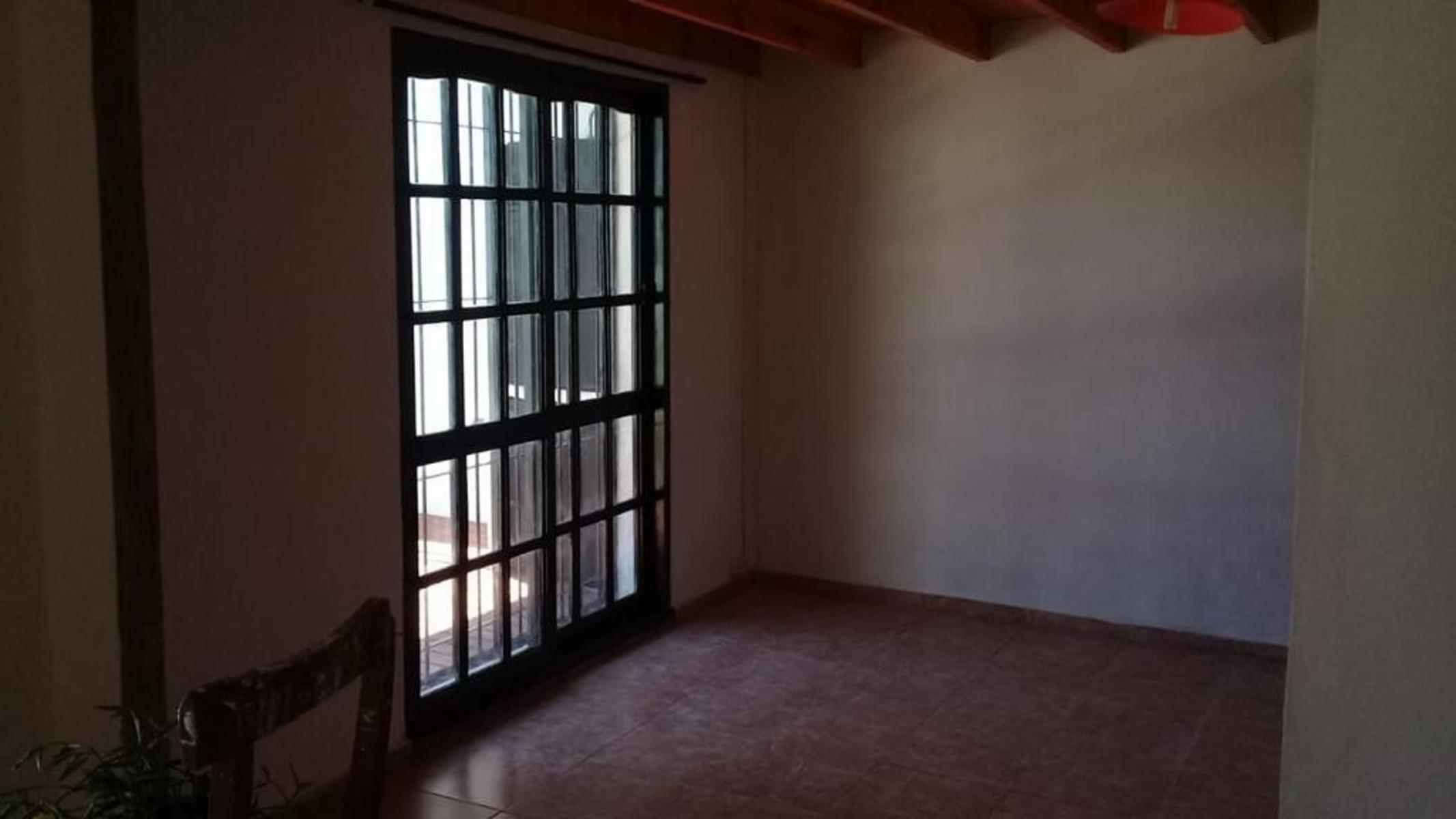 Casa Chalet EN VENTA, Rangugni 2800, Ituzaingó. Escucha oferta — foto 14