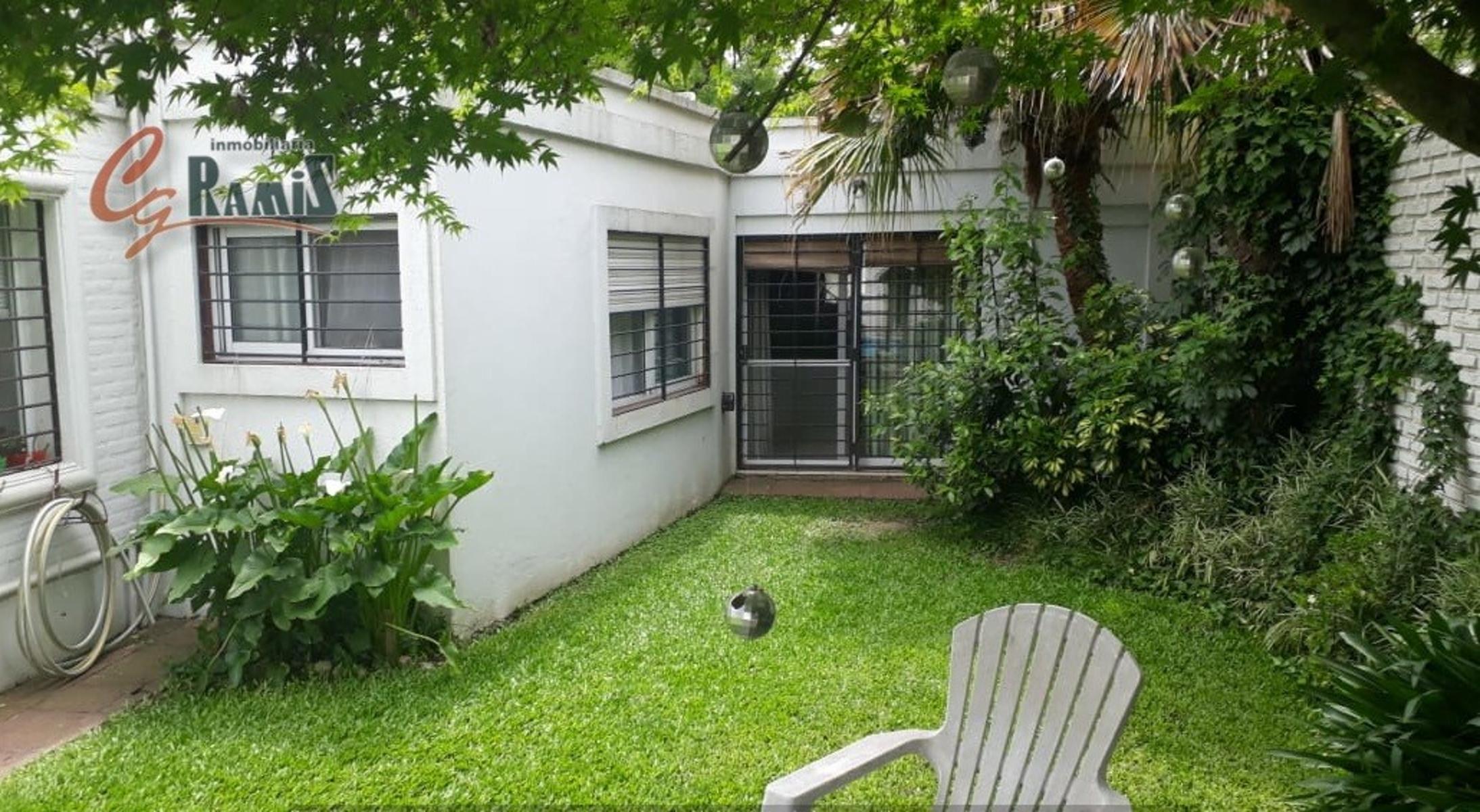 Casa En Venta Udaondo 3800 Parque Leloir Ituzaingo. Permuta — foto 15