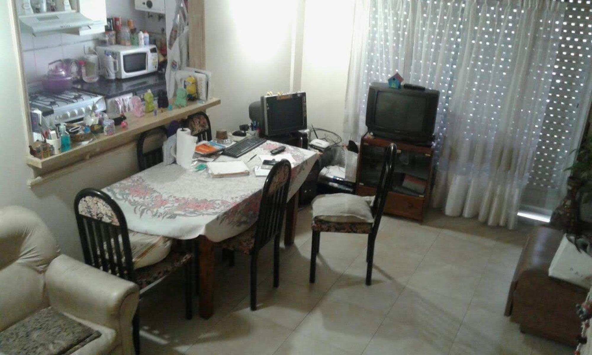 Departamento Venta En Dos Plantas 120m2 Avellaneda 900 Castelar — foto 3