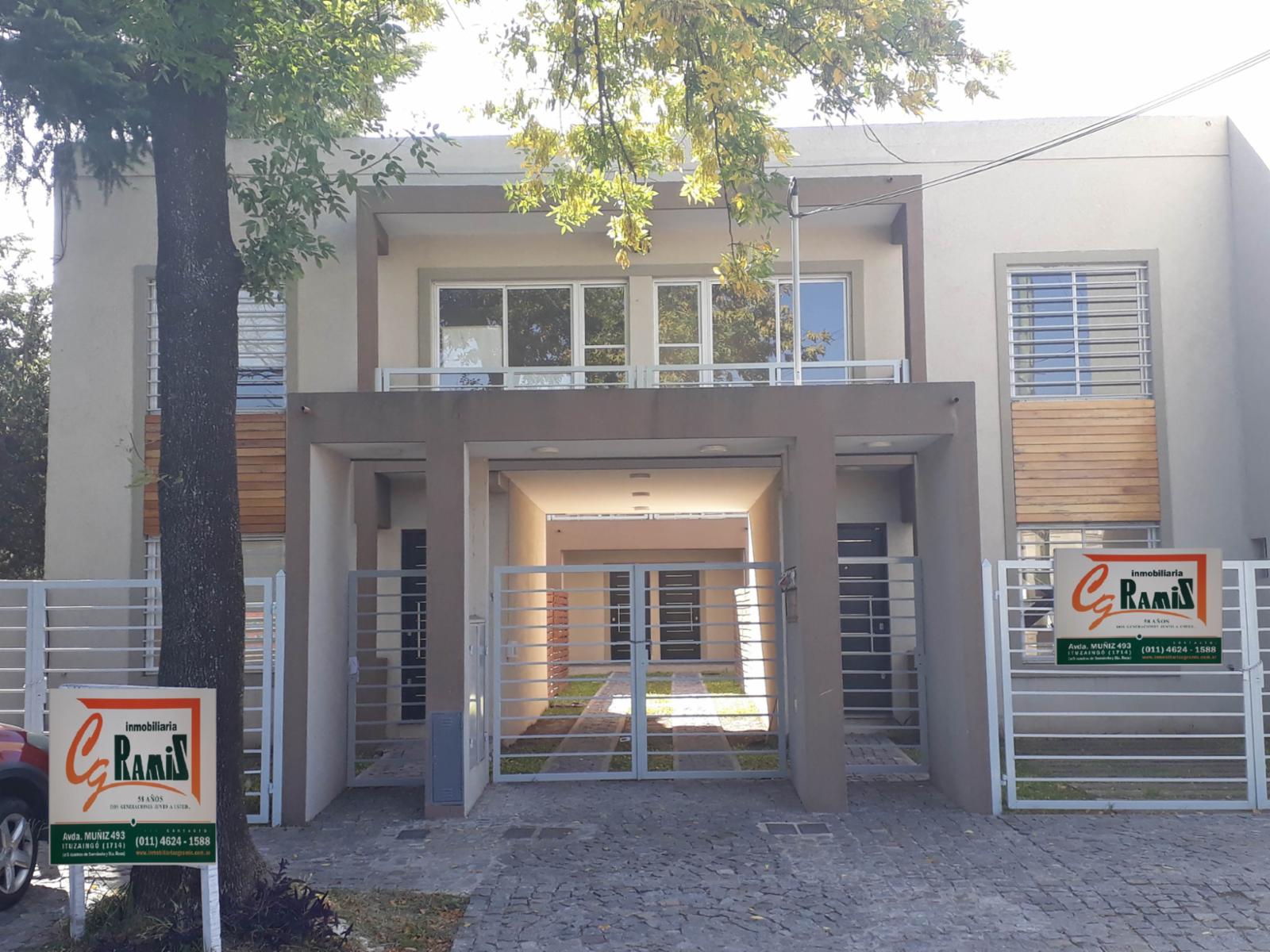 Duplex En Venta Emprendimiento 24 De Octubre 600 Ituzaingo