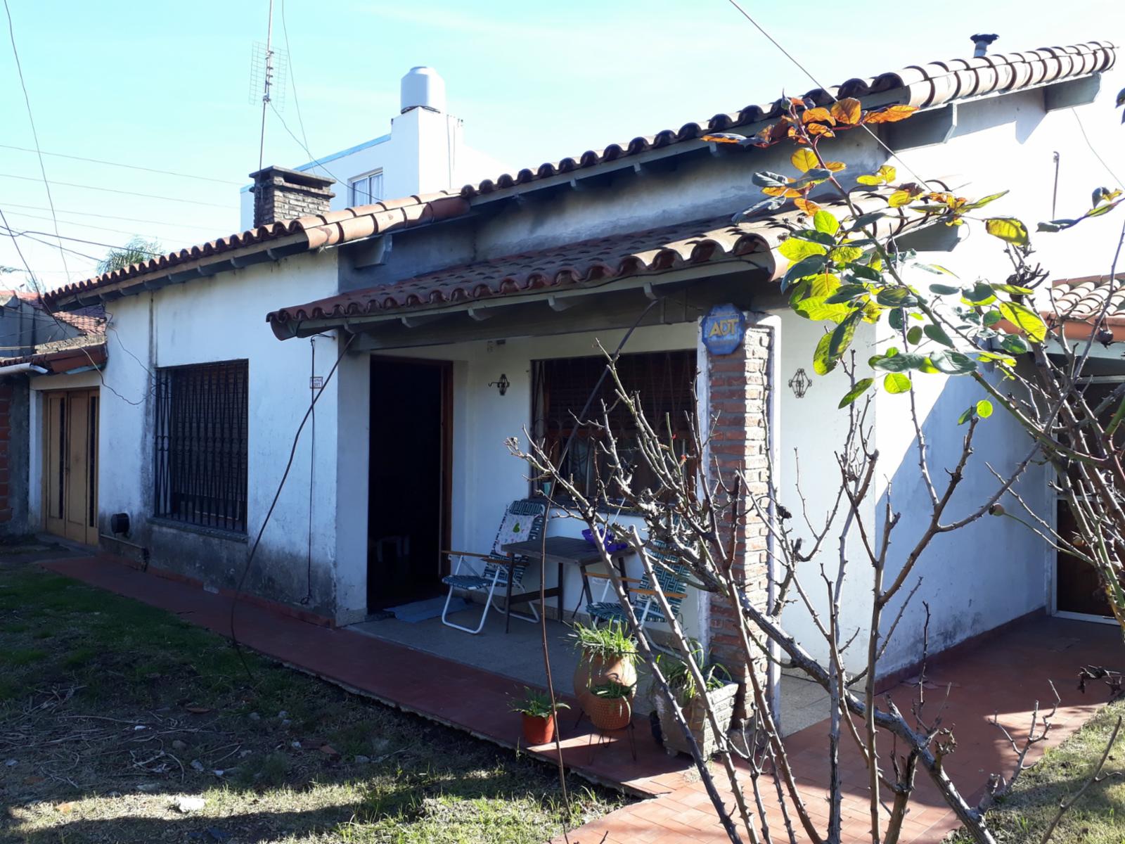 Casa Chalet En Venta Lote 20x25 Los Aztecas 4900 Hurlingham — foto 3