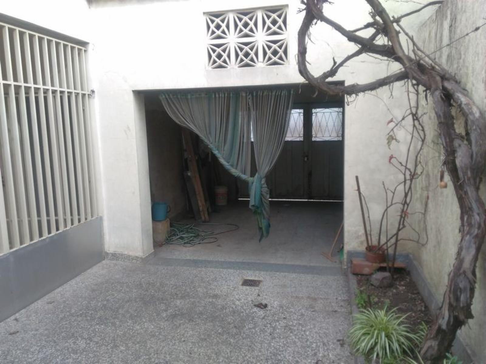 Casa Con Local Lezica 2700, San Justo Retasado, Oportunidad — foto 9