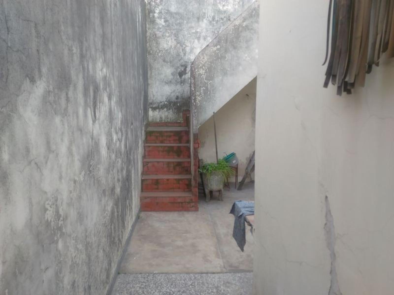 Casa Con Local Lezica 2700, San Justo Retasado, Oportunidad — foto 10