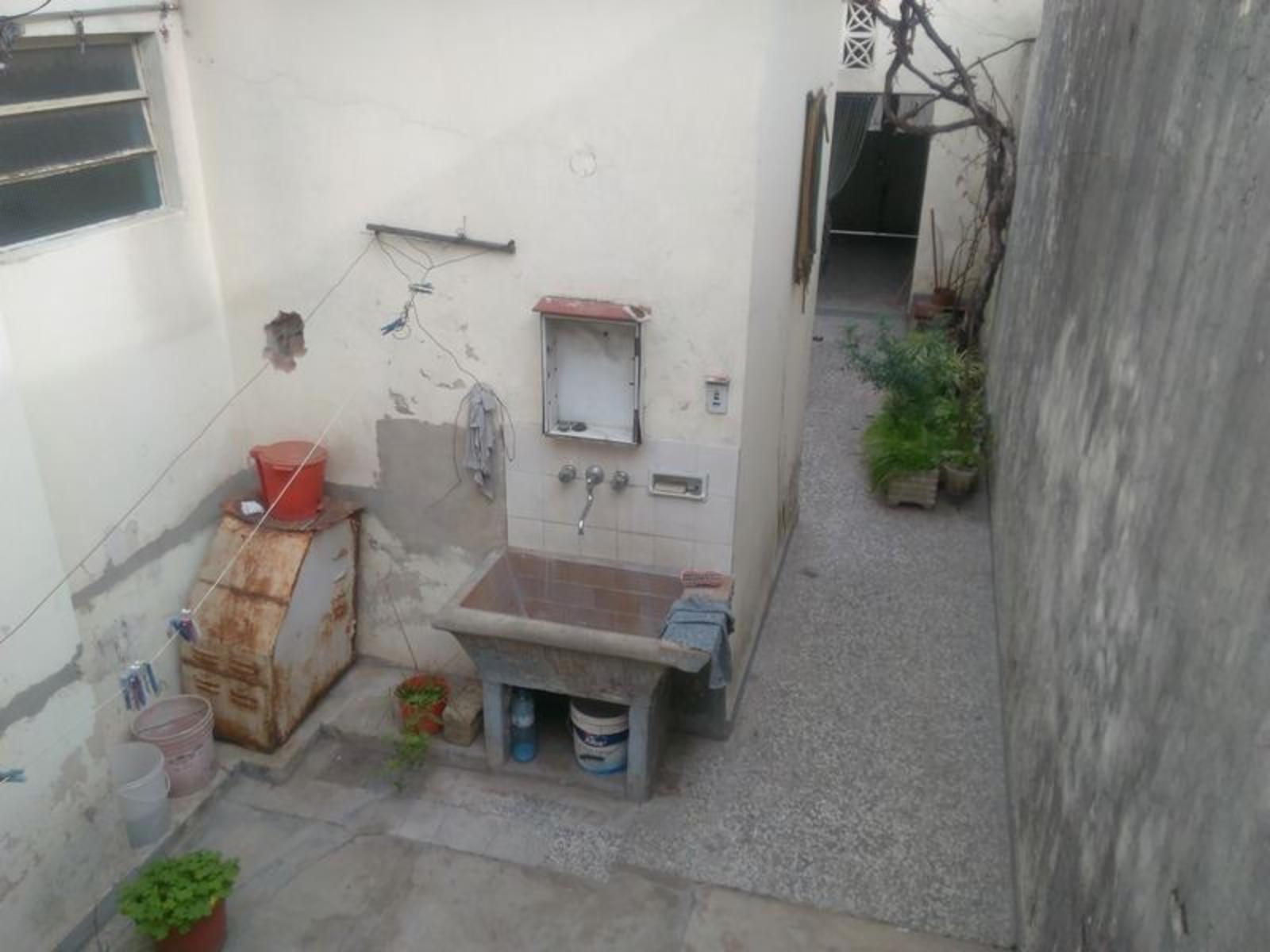 Casa Con Local Lezica 2700, San Justo Retasado, Oportunidad — foto 13