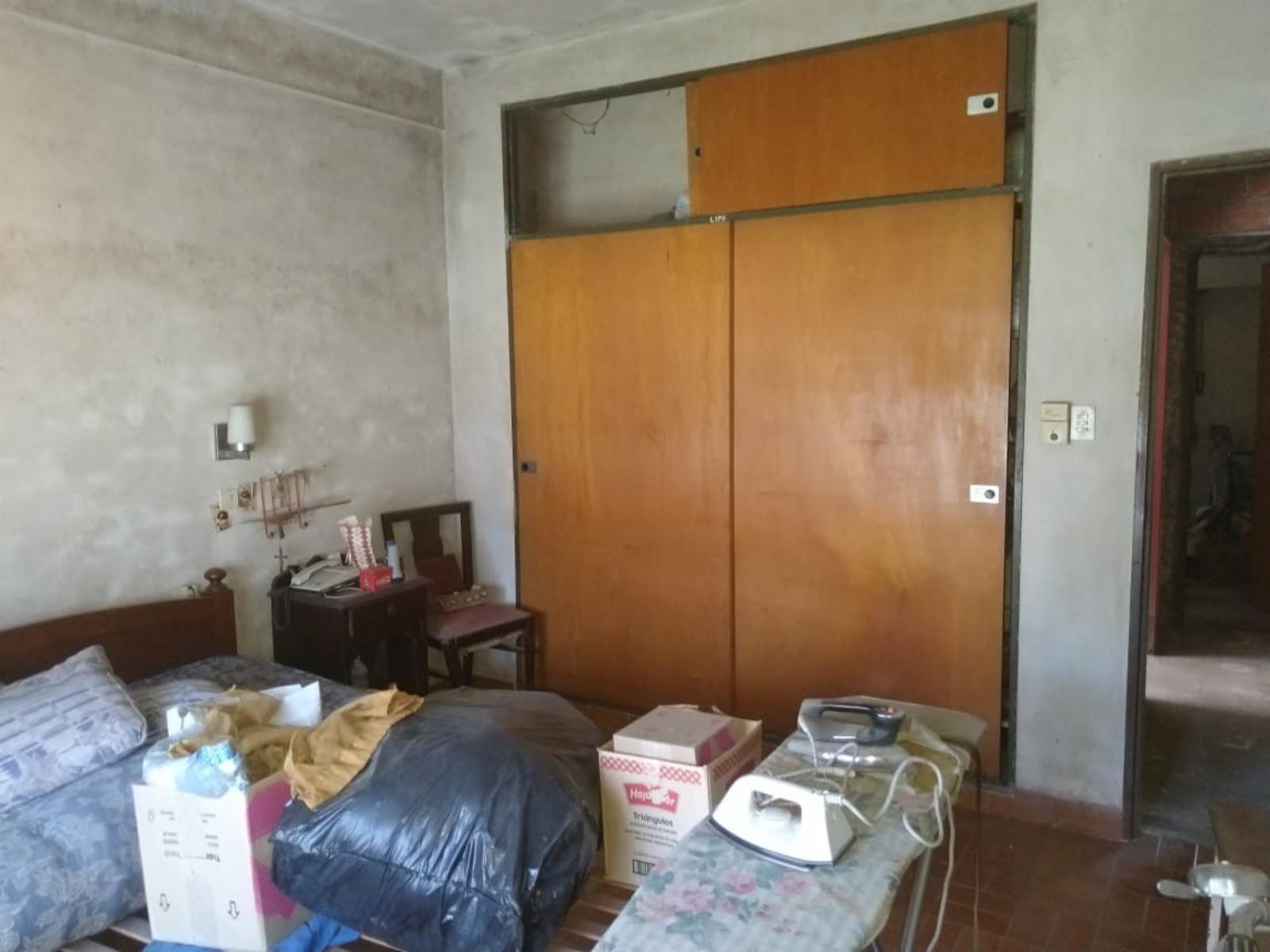 Casa a refaccionar En Venta Lote 300m2 Los Matreros 2900 Ituzaingo — foto 6