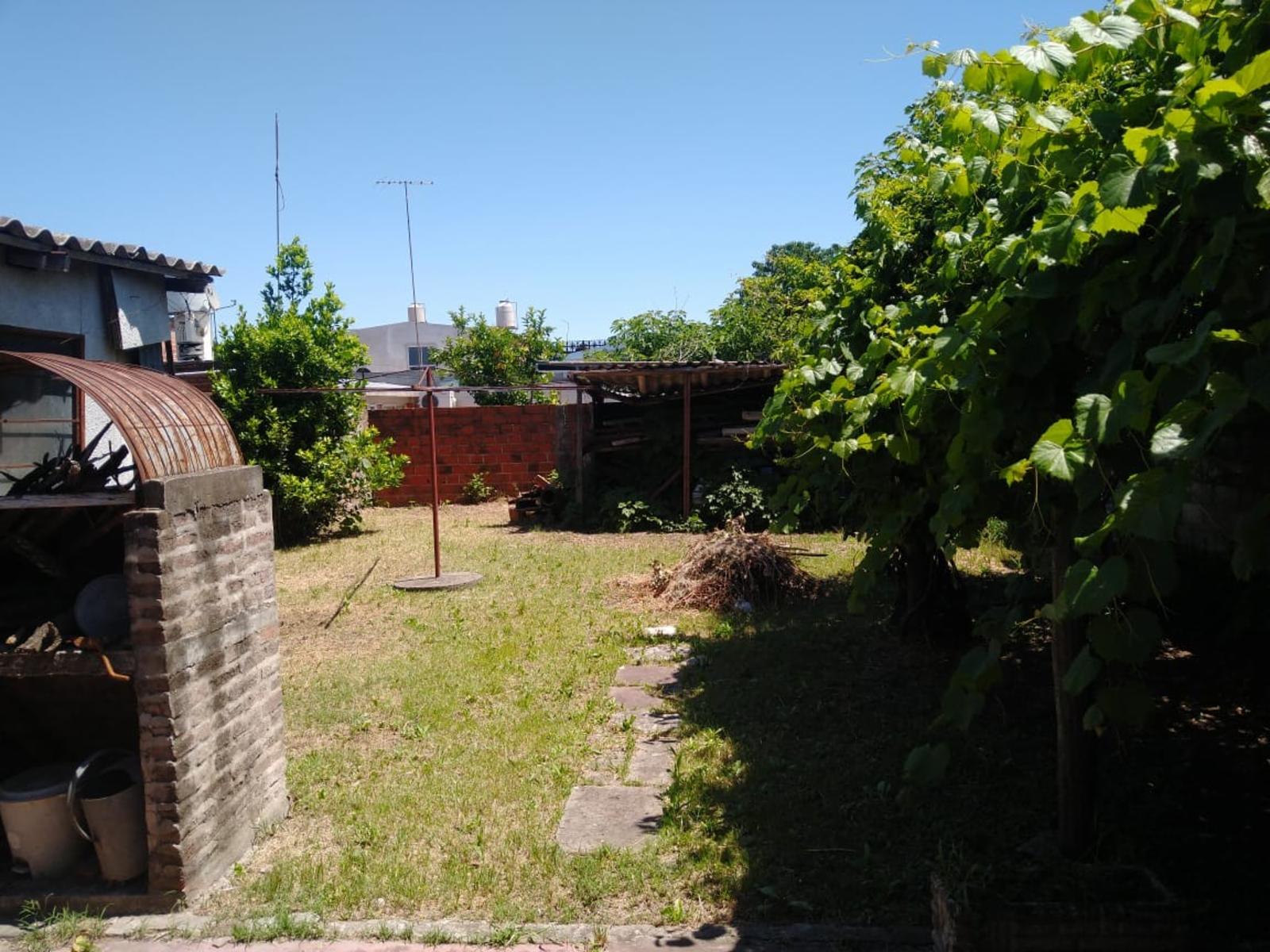 Casa a refaccionar En Venta Lote 300m2 Los Matreros 2900 Ituzaingo — foto 7