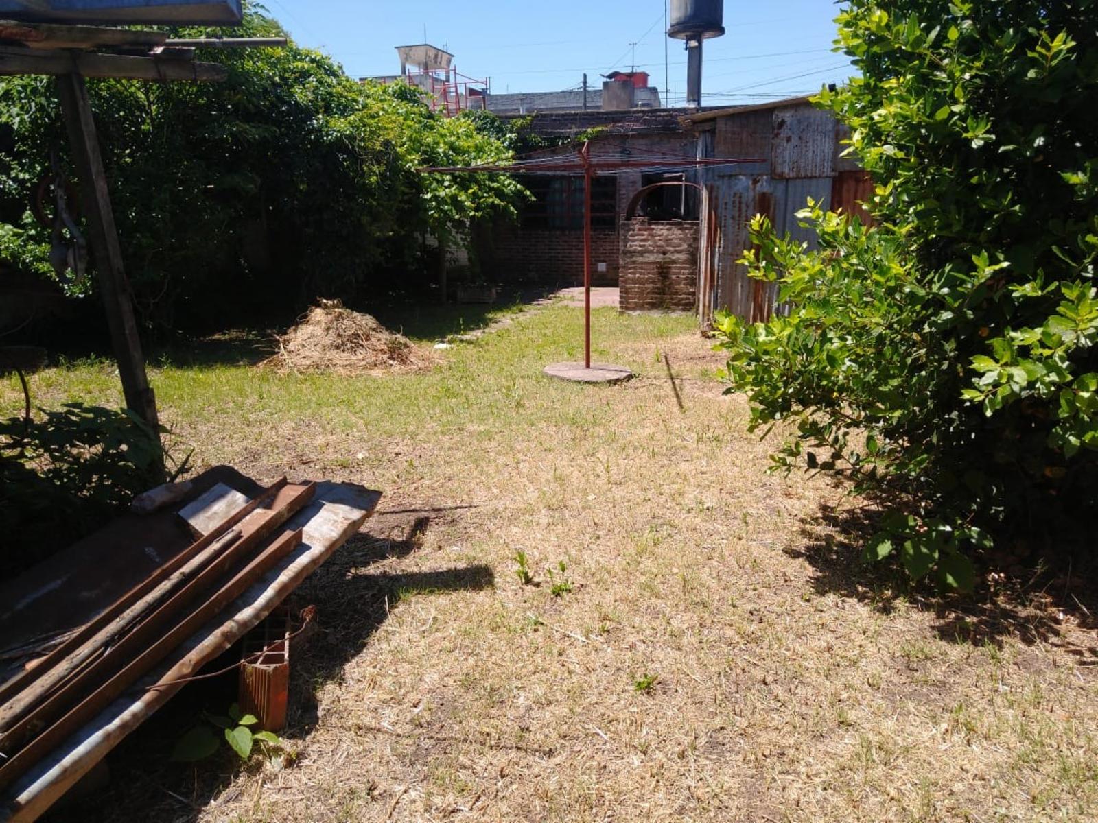 Casa a refaccionar En Venta Lote 300m2 Los Matreros 2900 Ituzaingo — foto 11
