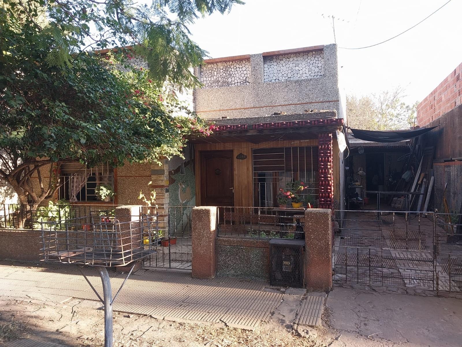 CASA EN VENTA VIDELA 2288 ITUZAINGO