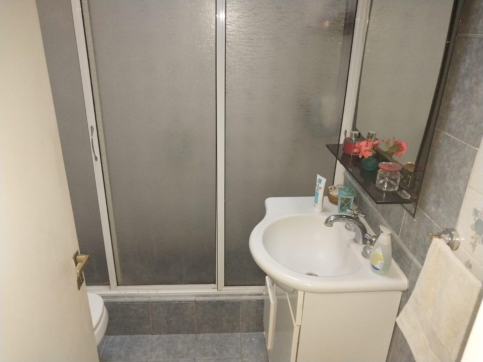 Propiedad en excelentes condiciones y gran ubicación. Posee grandes dimensiones y confortabilidad. — foto 7