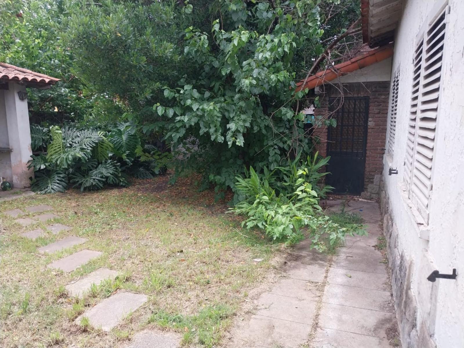 Propiedad + lote en alquiler, Av. Santa Rosa 1700, Ituzaingó. Excelente oportunidad para emprendimiento comercial. - 4