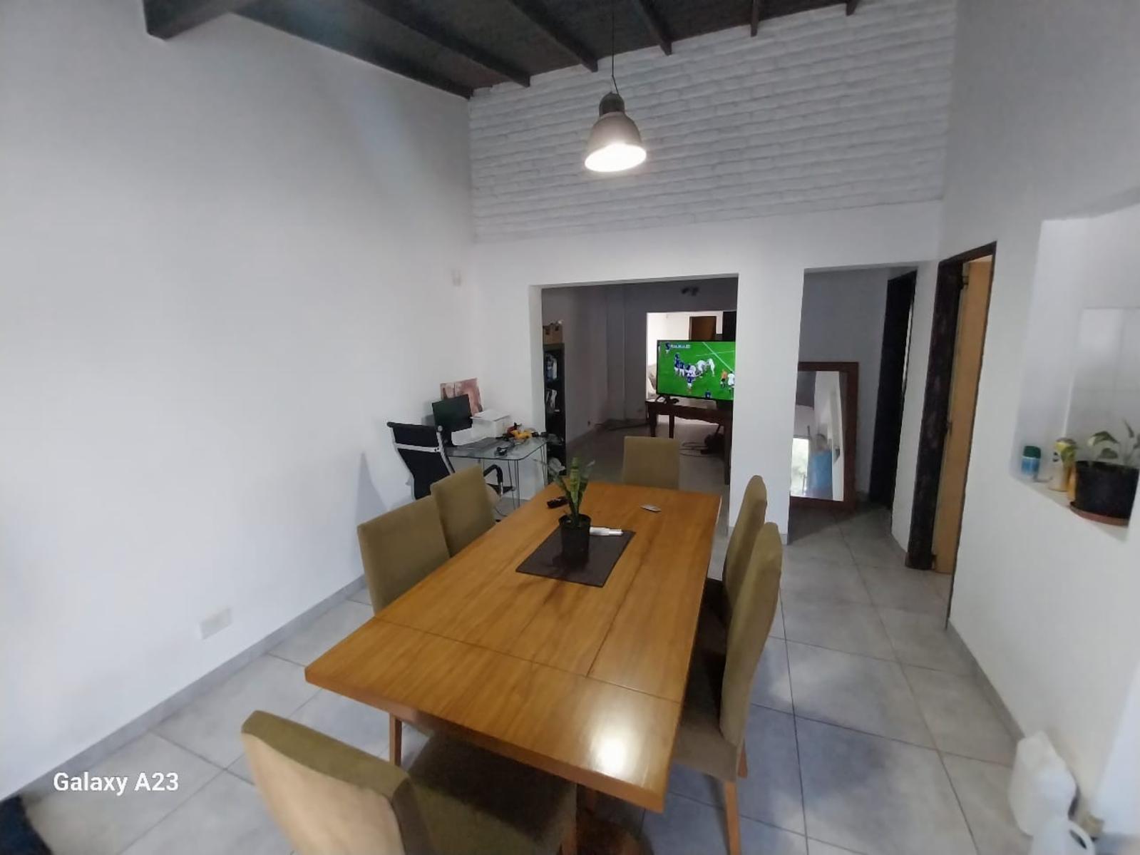 Excelente Casa 4 Ambientes En Venta, Los Paraisos 82, Villa Udaondo, Ituzaingó. — foto 4