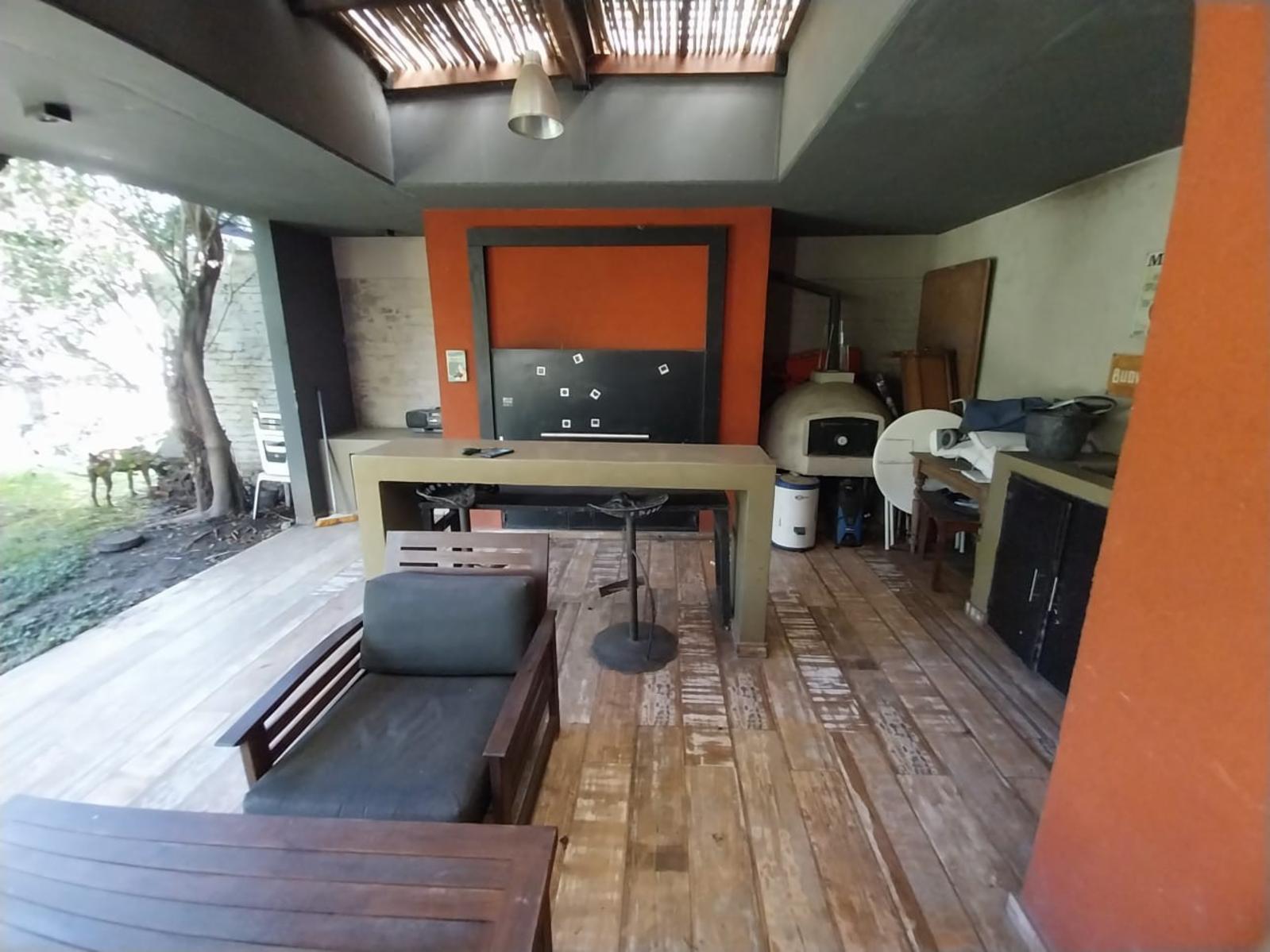 Excelentísima Casa- Quinta En Venta, La Coyunda 2600, Ituzaingó. — foto 6